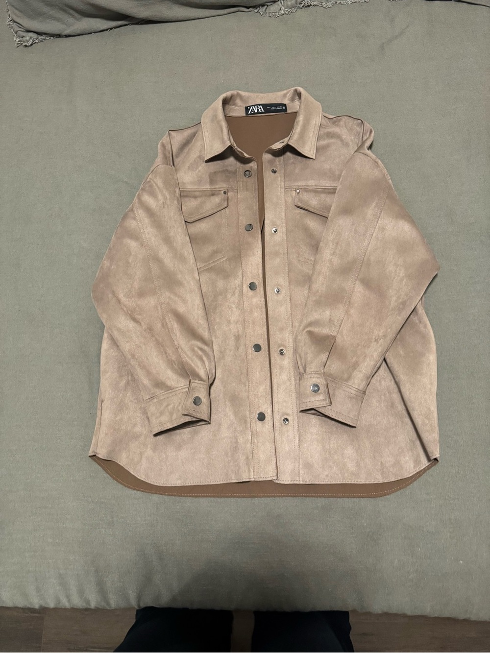 Zara Women’s Taupe Shirt Jacket in Light Brown Suede-Look